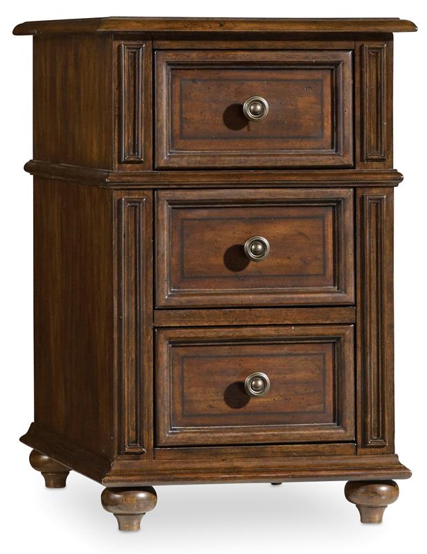 Leesburg Chairside Chest - 5381-80114