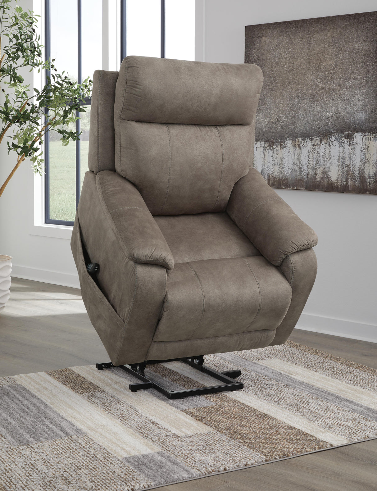 Crestmeade Power Lift Recliner - 1350312