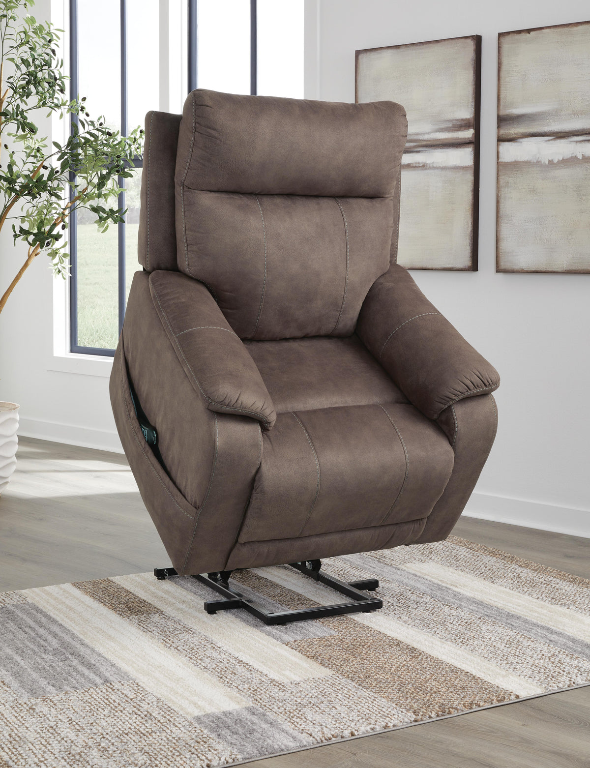 Crestmeade Power Lift Recliner - 1350412