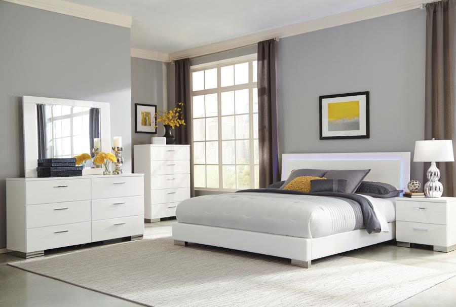 Felicity 5-piece Eastern King Bedroom Set White High Gloss - 203500KE-S5