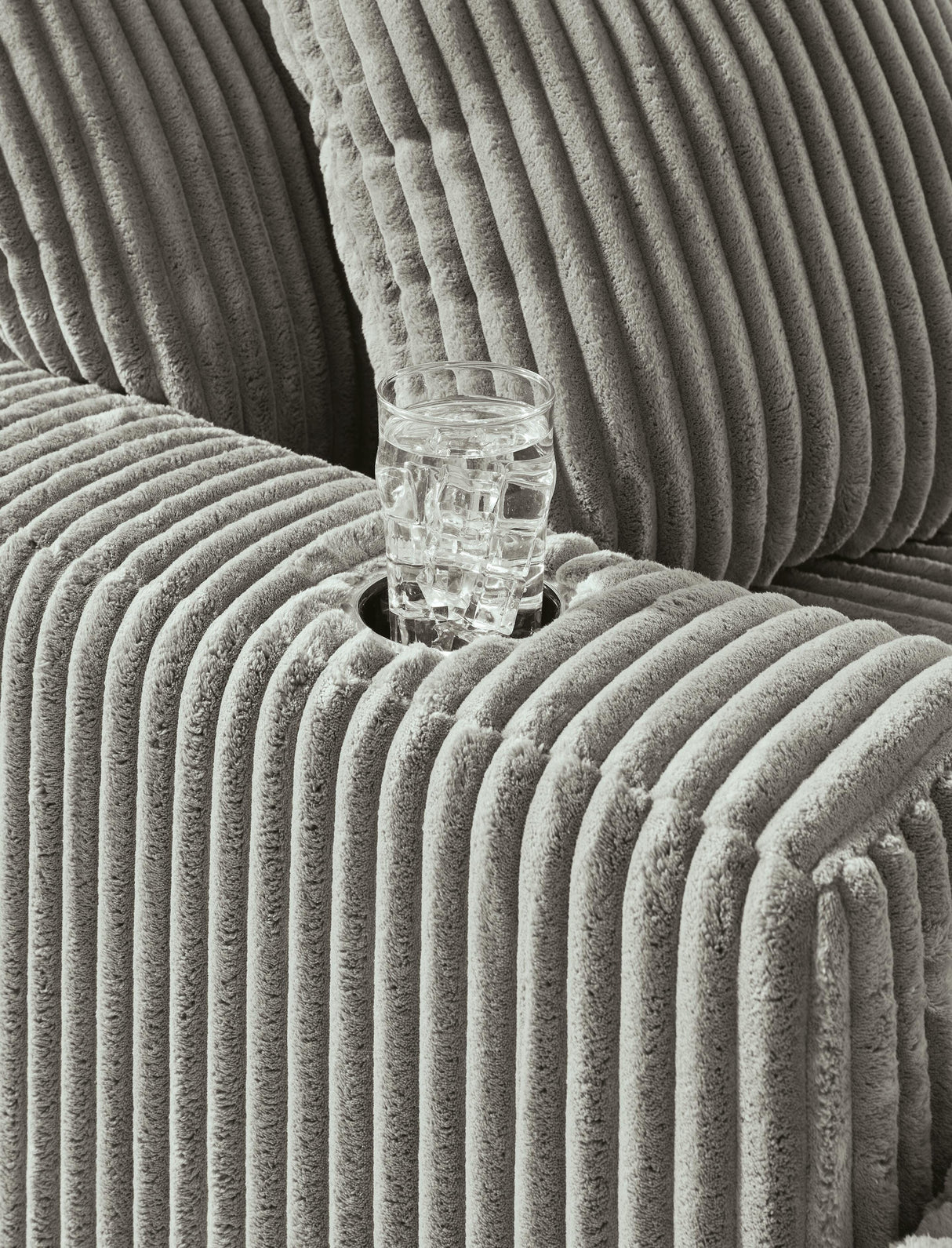Lindyn Chaise - 2110515