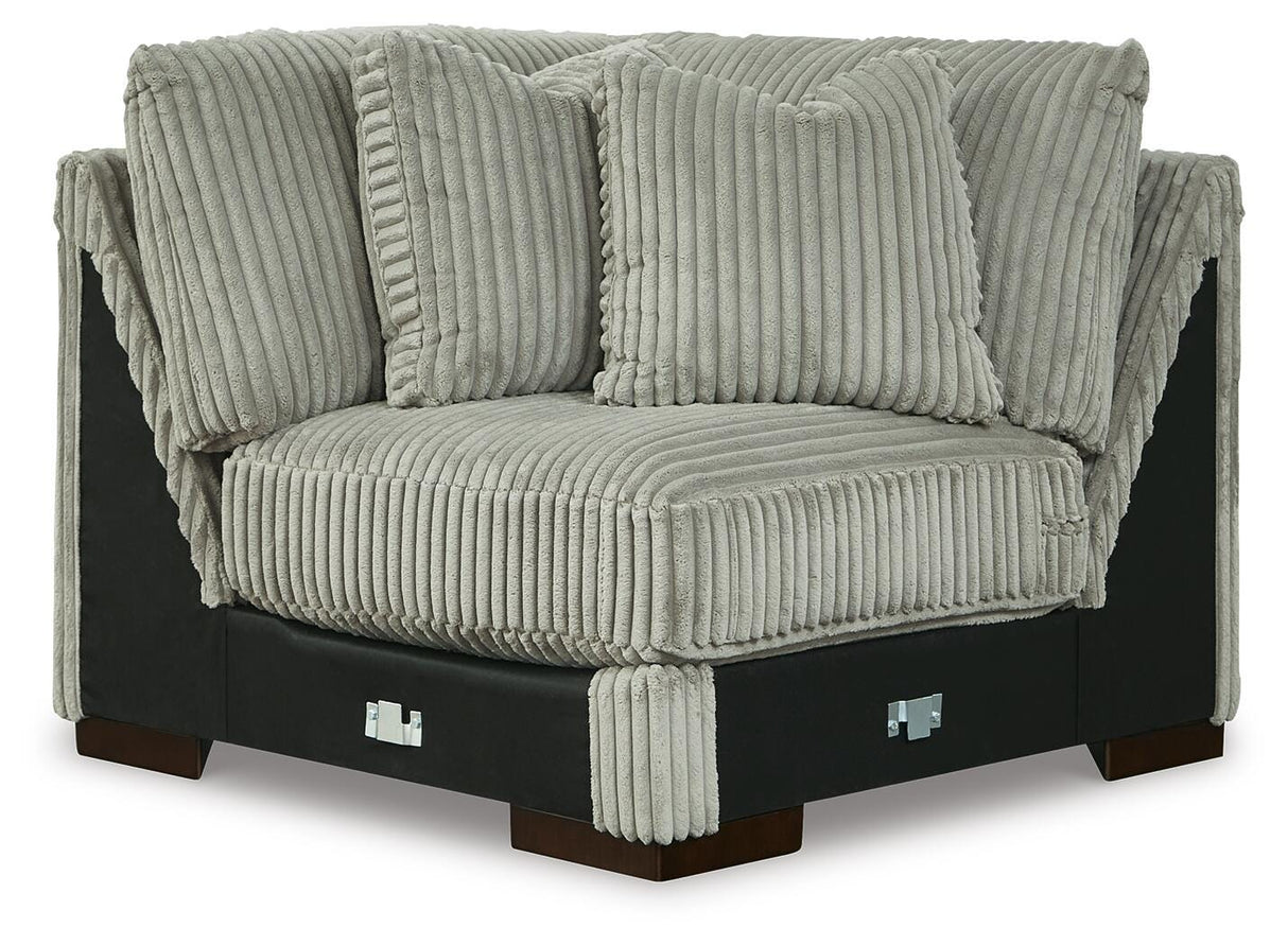 Lindyn Wedge - 2110577