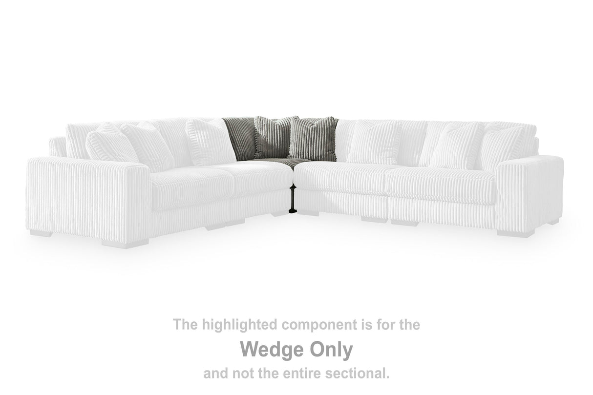 Lindyn Wedge - 2110577