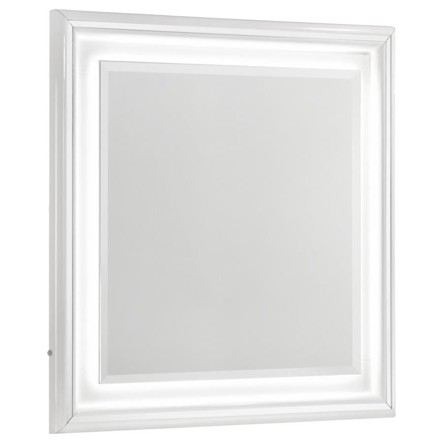 Cassia 5-piece Queen LED Bedroom Set White High Gloss - 215791Q-S5