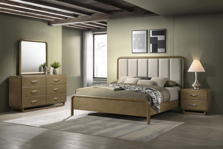 Amsbury 4-piece Eastern King Bedroom Set Nutmeg - 224271KE-S4