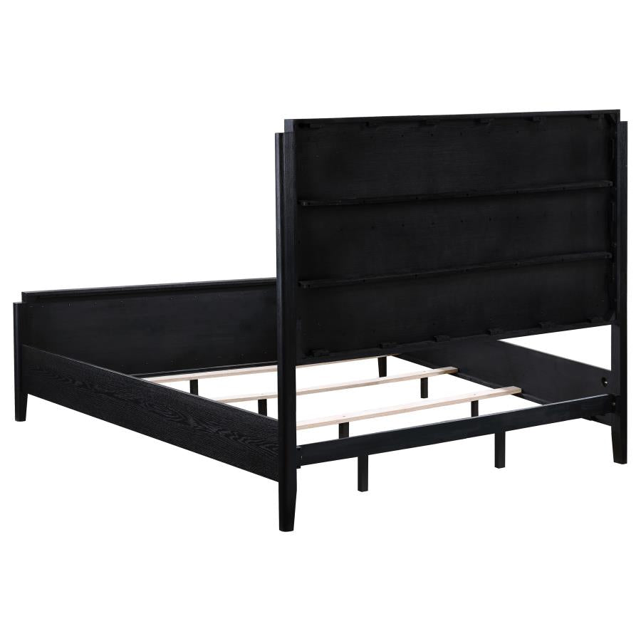 Brookmead 4-piece Upholstered Eastern King Bedroom Set Black - 224710KE-S4