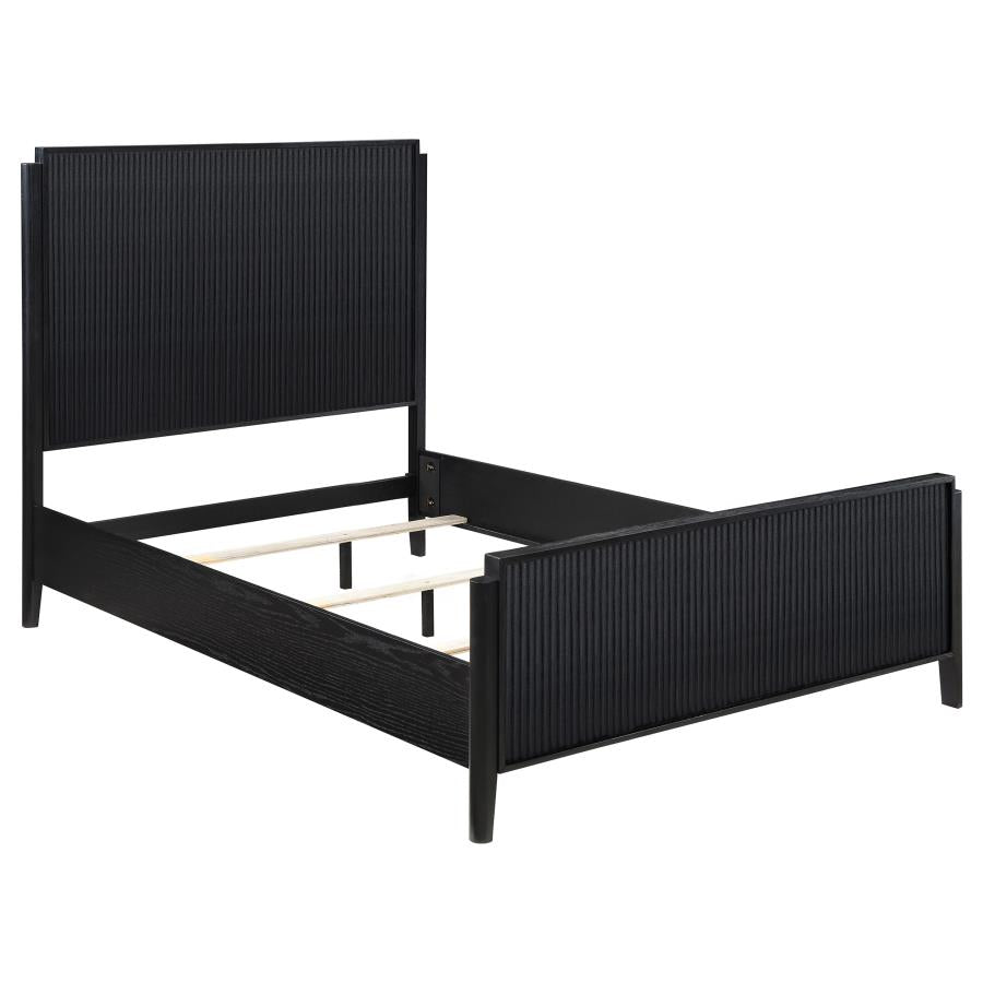Brookmead 5-piece Queen Bedroom Set Black - 224711Q-S5