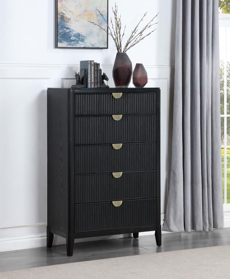 Brookmead 5-drawer Bedroom Chest Black - 224715