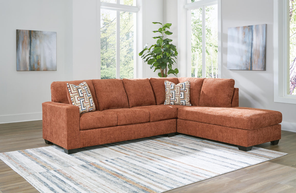 Aviemore 2-Piece Sectional with Chaise - 24304S2