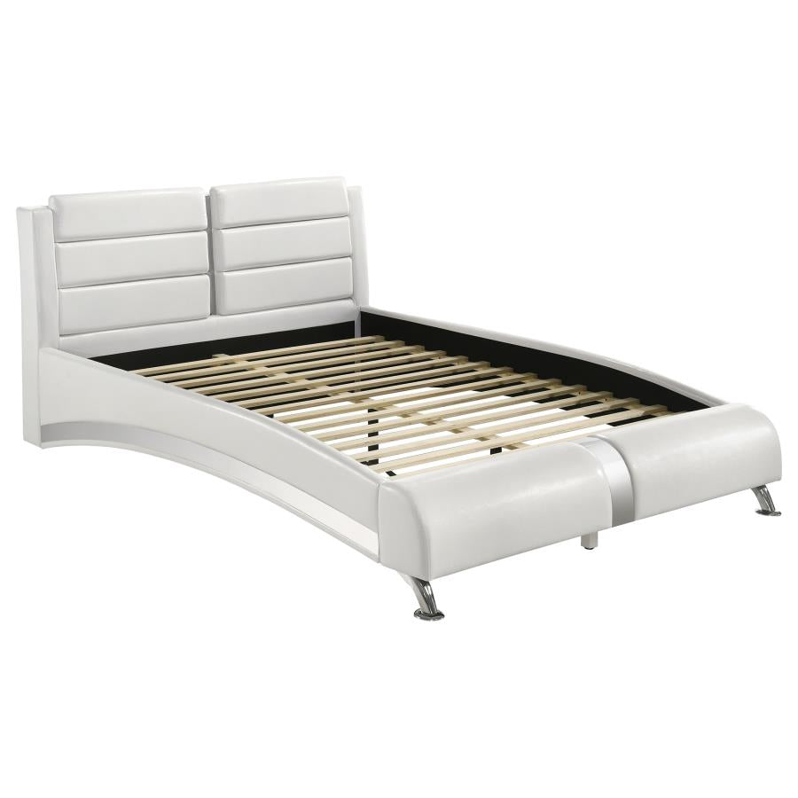 Jeremaine 4-piece Queen Bedroom Set White - 300345Q-S4