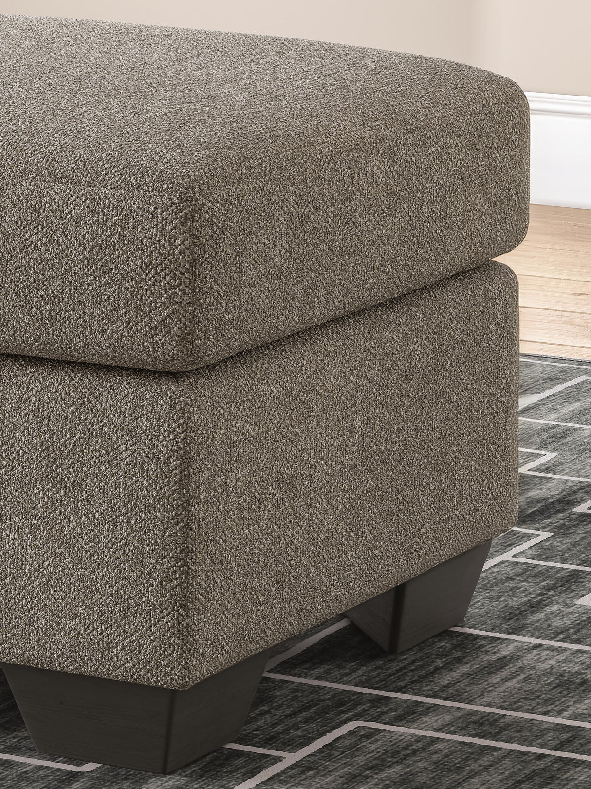 Triston-Peaks Ottoman - 3020414