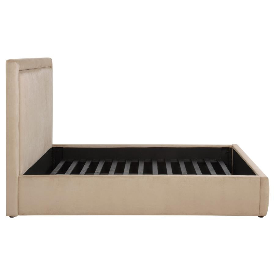 Lawson 54-inch Upholstered Eastern King Platform Bed Saddle - 315835LKE