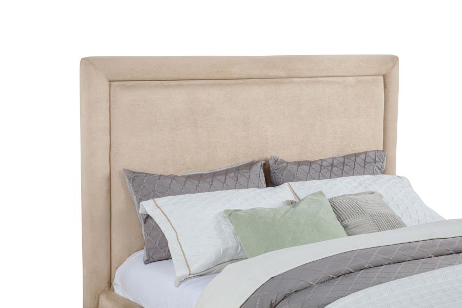 Lawson 54-inch Upholstered Eastern King Platform Bed Saddle - 315835LKE