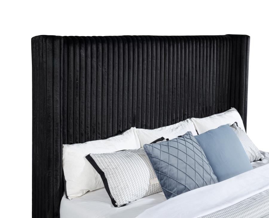 Centergrove Upholstered Eastern King Wingback TV Bed Black - 315945KE