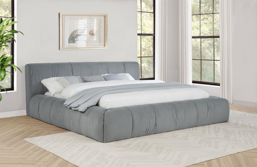 Wilshire Upholstered California King Platform Bed Grey - 315981KW