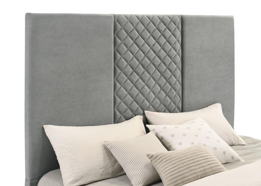 Tara 61-inch Upholstered Queen Panel TV Bed Grey - 315994Q