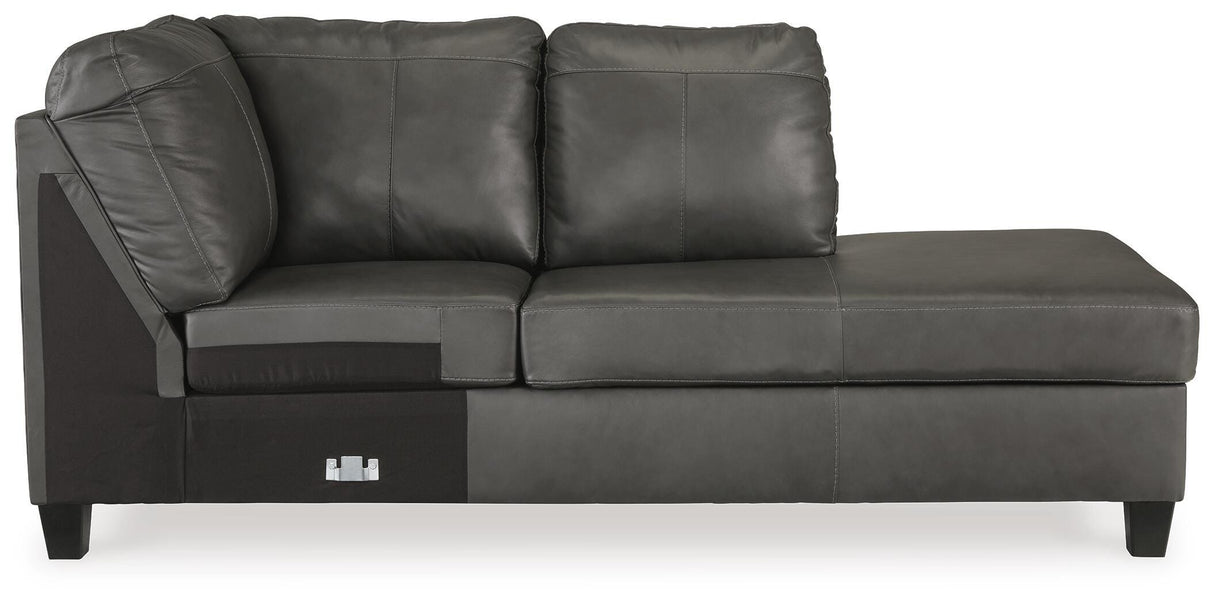 Valderno Right-Arm Facing Corner Chaise - 4780417