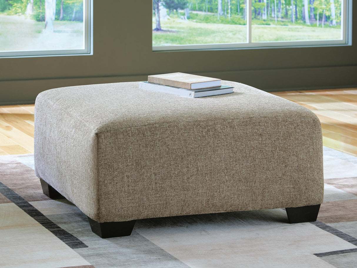 Newellen Oversized Accent Ottoman - 4840408
