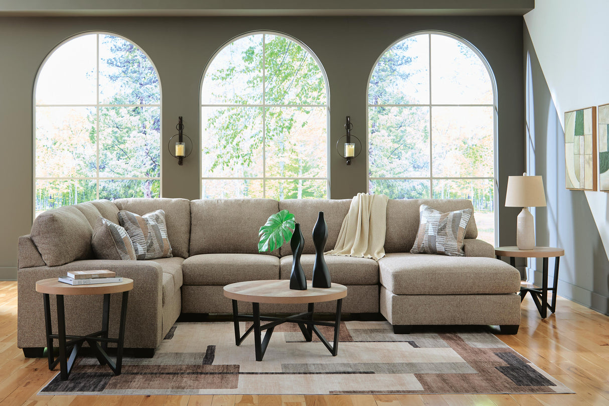 Newellen 3-Piece Sectional with Chaise - 48404S2