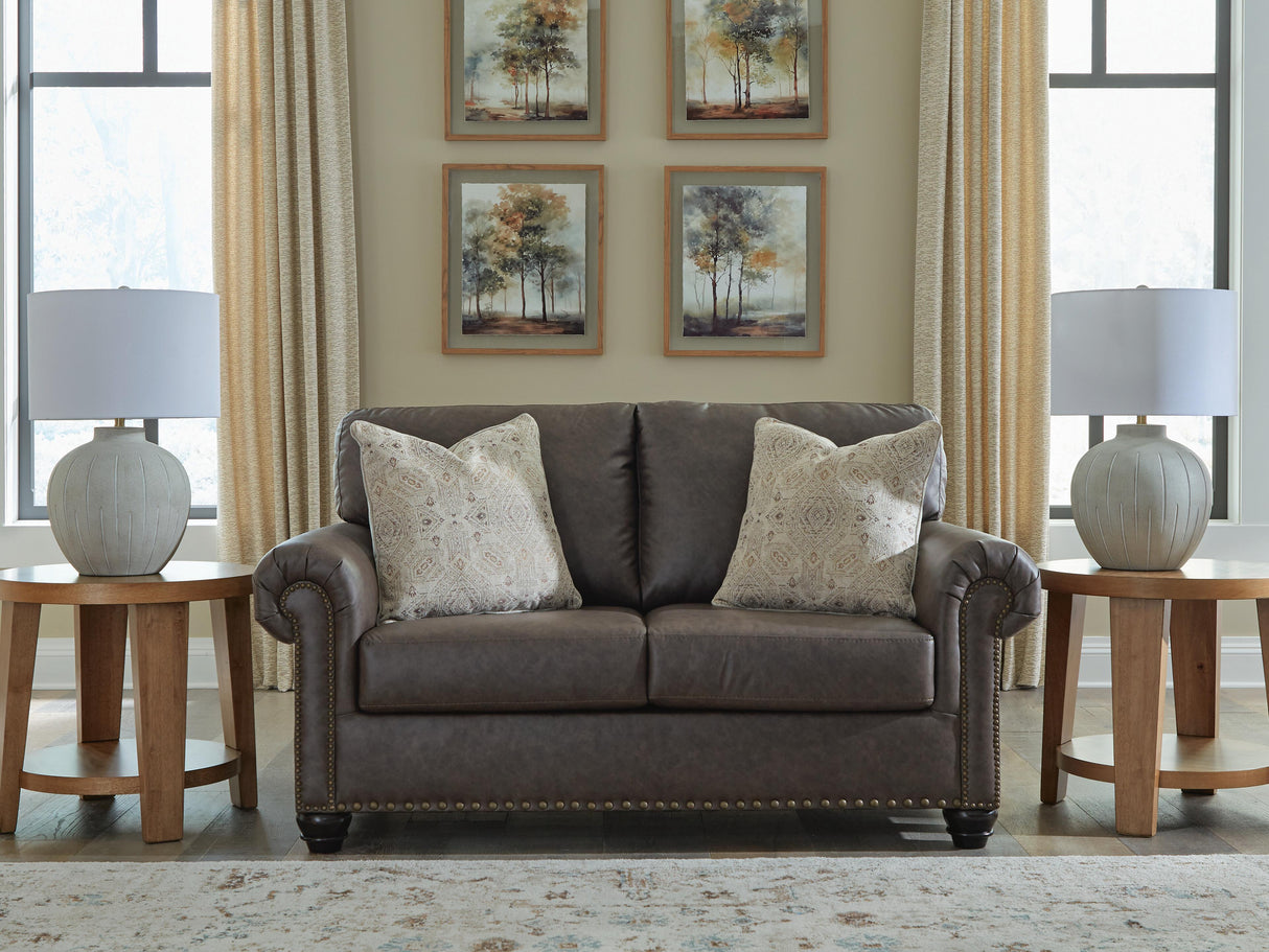 Roxmere Loveseat - 5550335