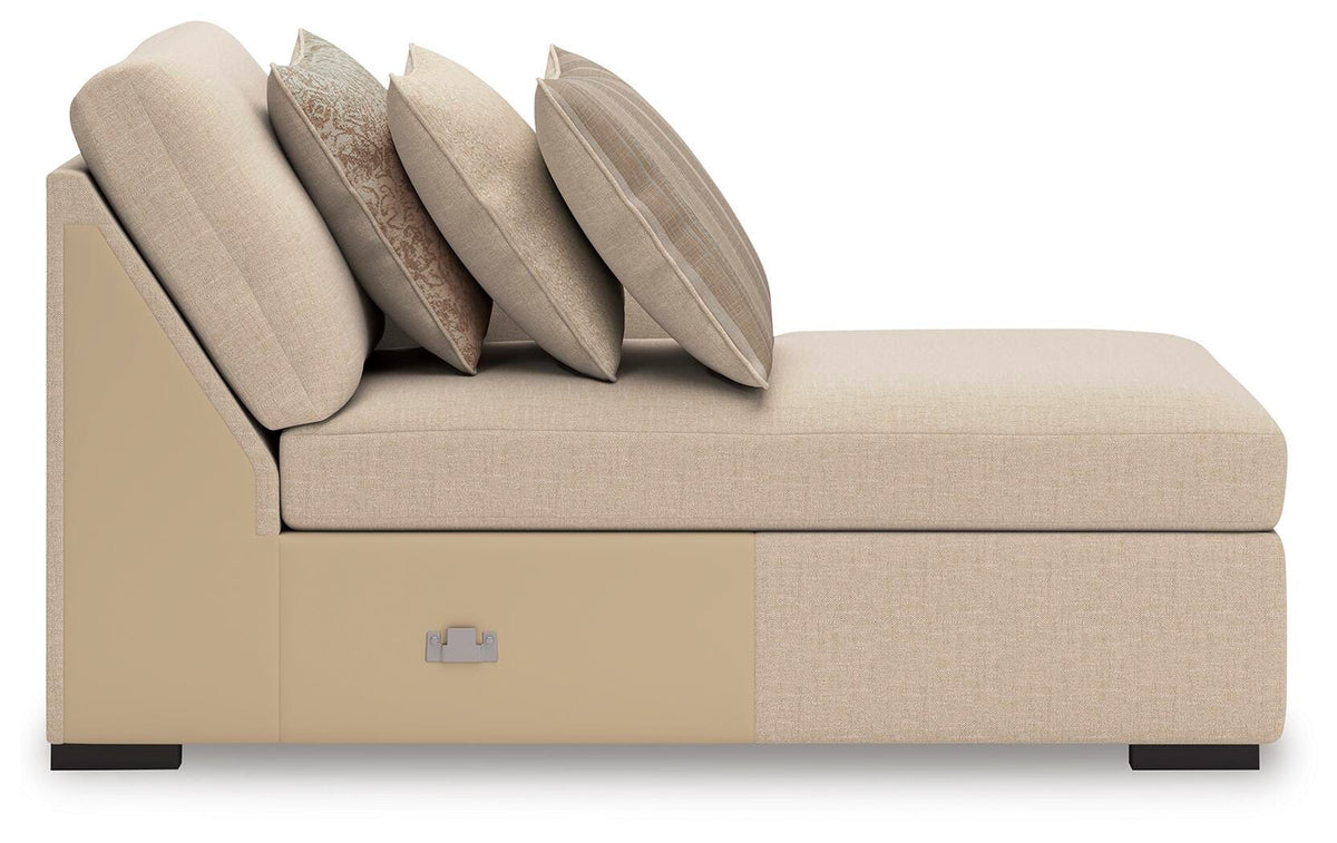 LadyMae Right-Arm Facing Corner Chaise - 5940417