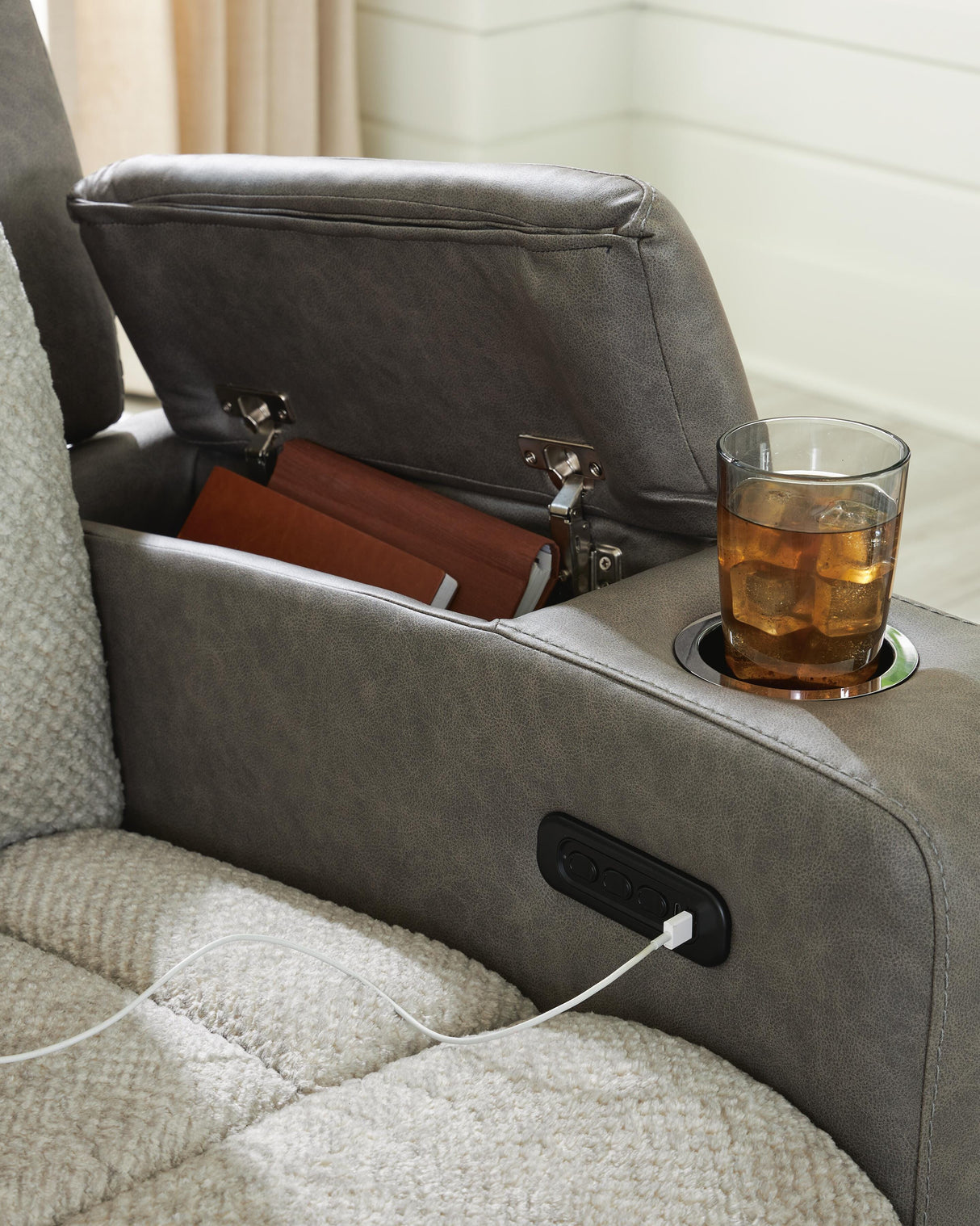 Branthorpe Power Reclining Sofa - PC6320415