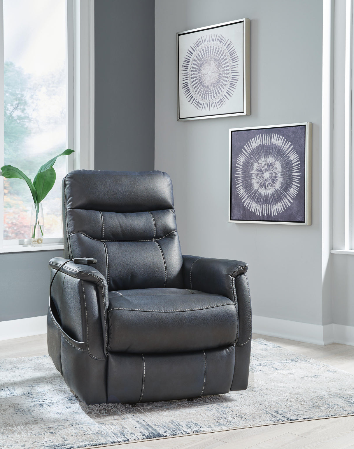 Strawbill Power Lift Recliner - 6391012