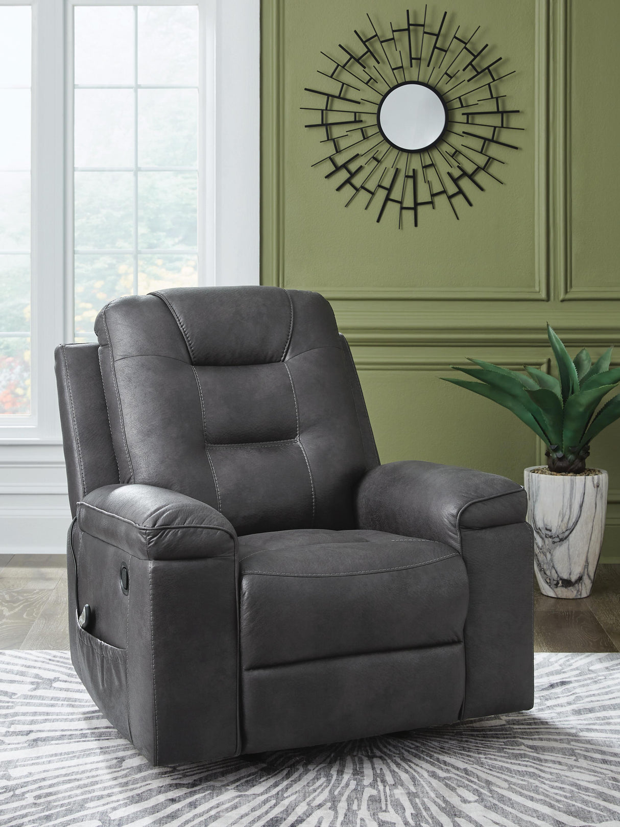 Stockworth Recliner - PC6560525