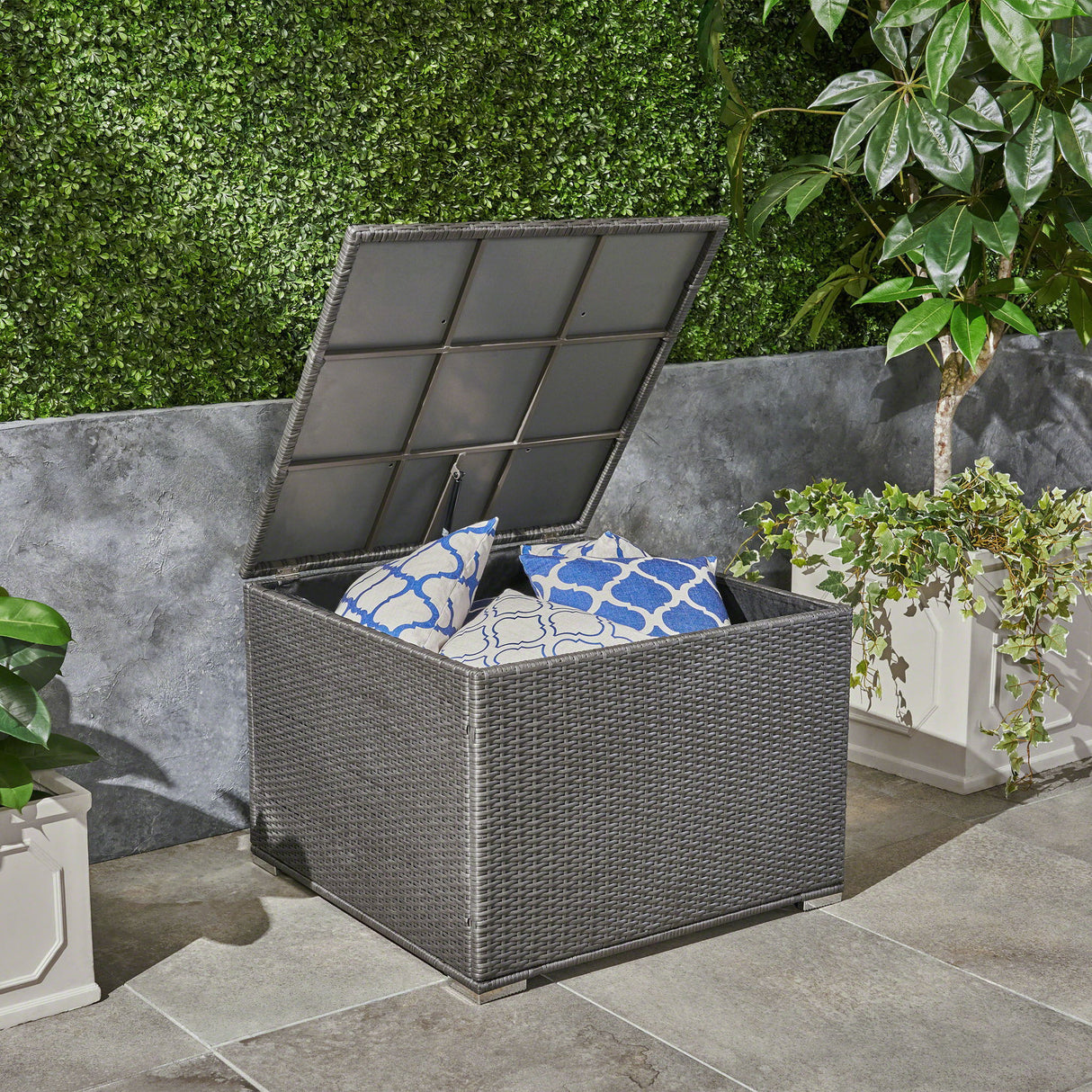 Santa Rosa - Storage Table
