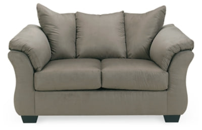 Darcy Loveseat - 7500535
