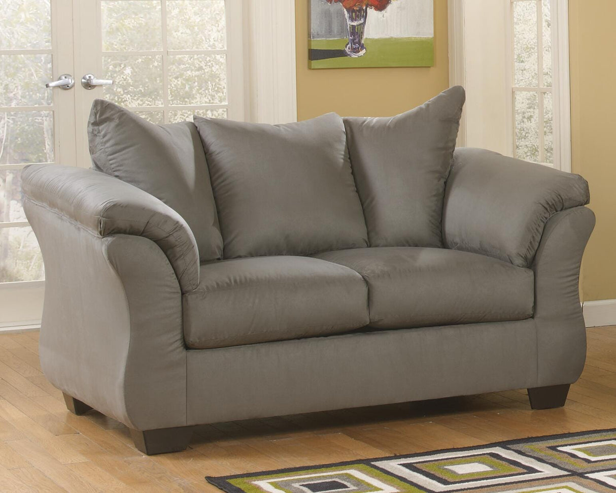 Darcy Loveseat - 7500535