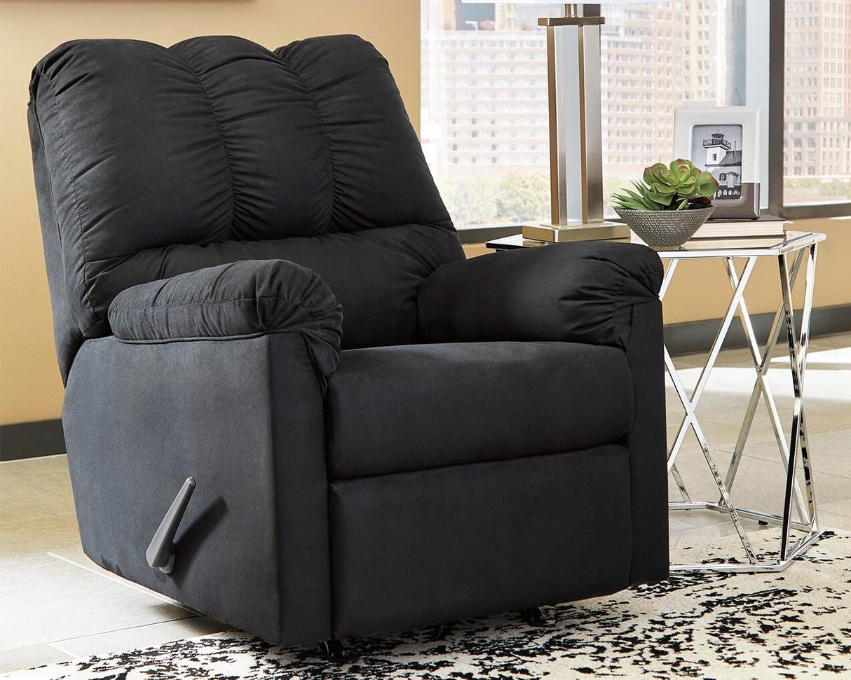 Darcy Sofa and Recliner - 75008U7