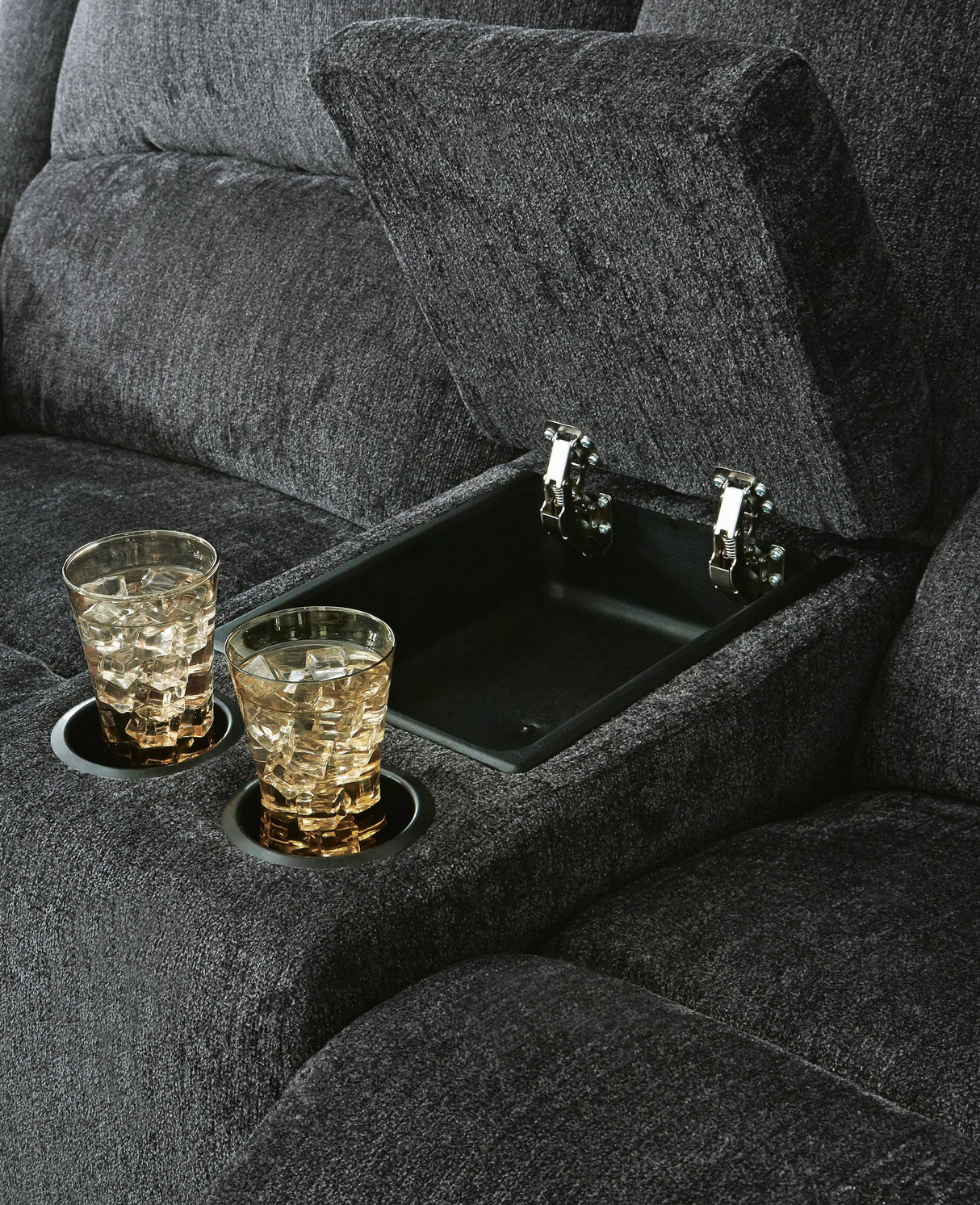 Draycoll Reclining Loveseat with Console and Recliner - 76504U7
