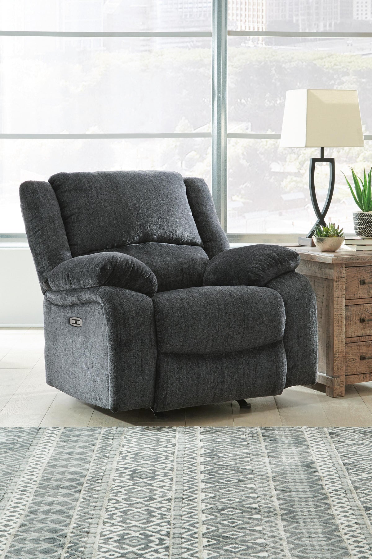 Draycoll Power Recliner - 7650498