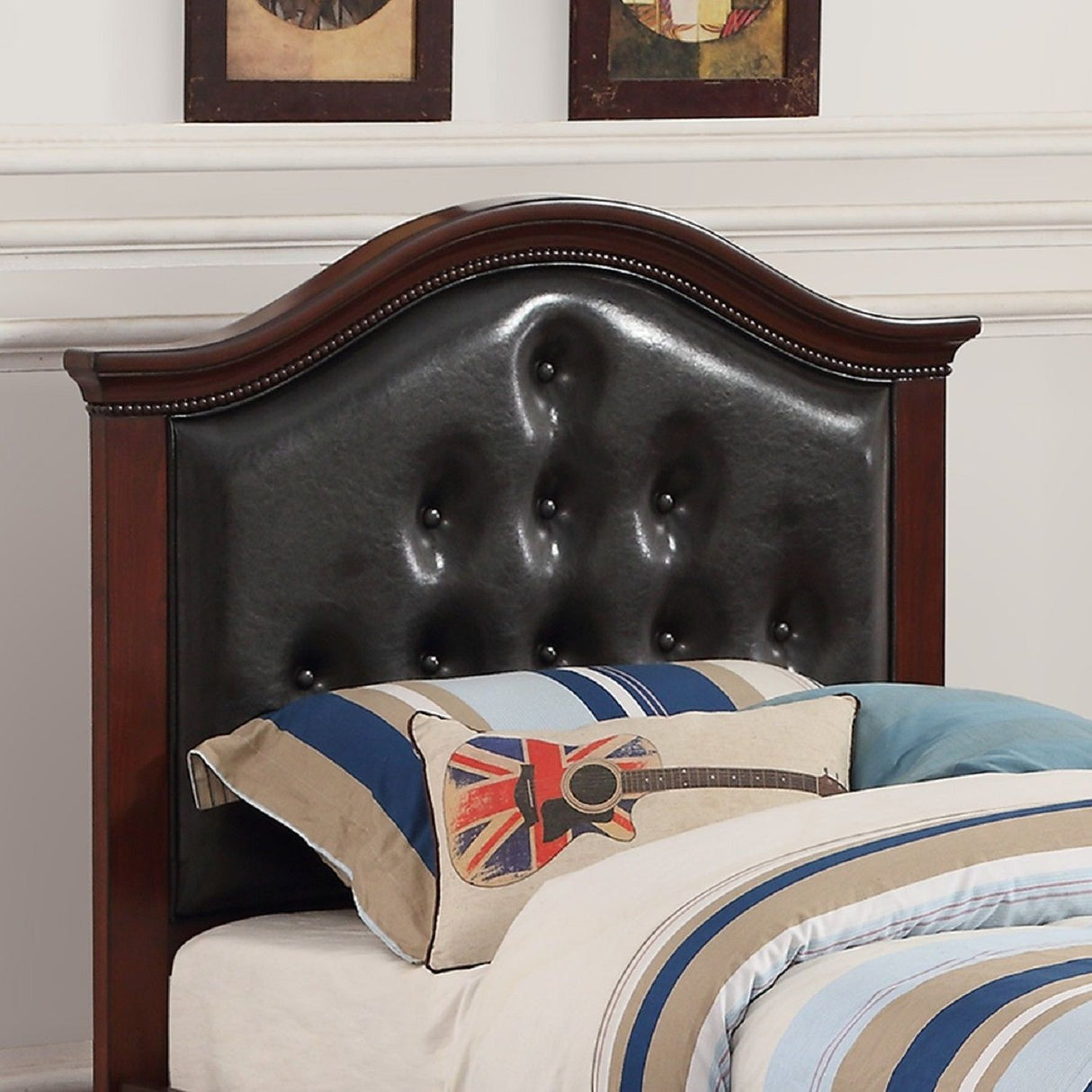 Contemporary Style Bed With Trundle