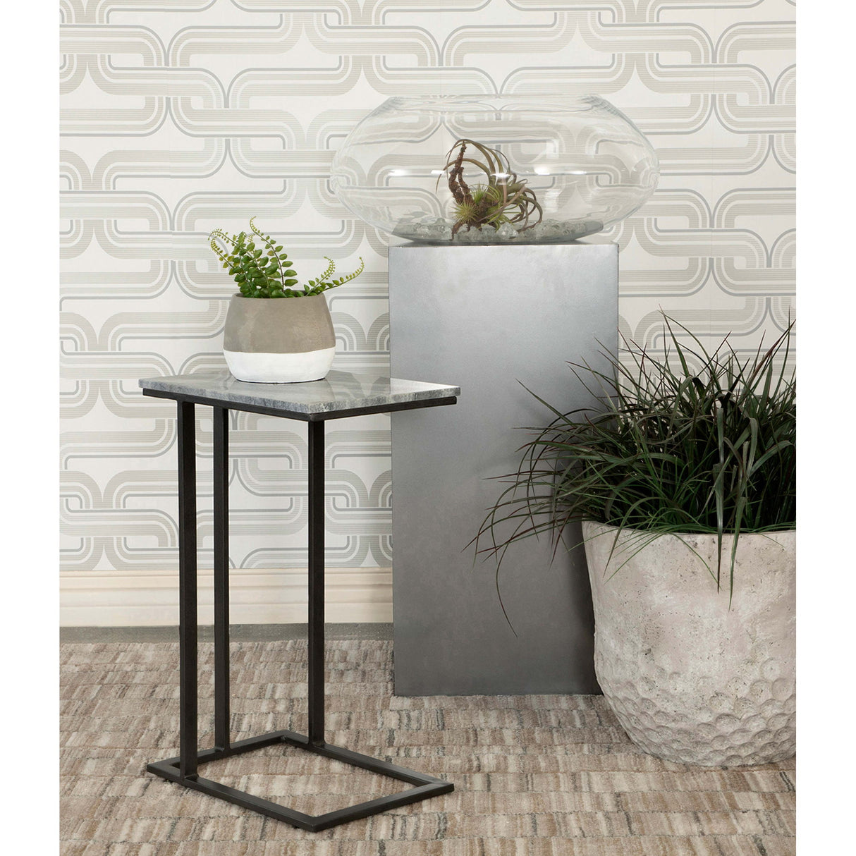 Encina - C-Shaped Sofa Side Table