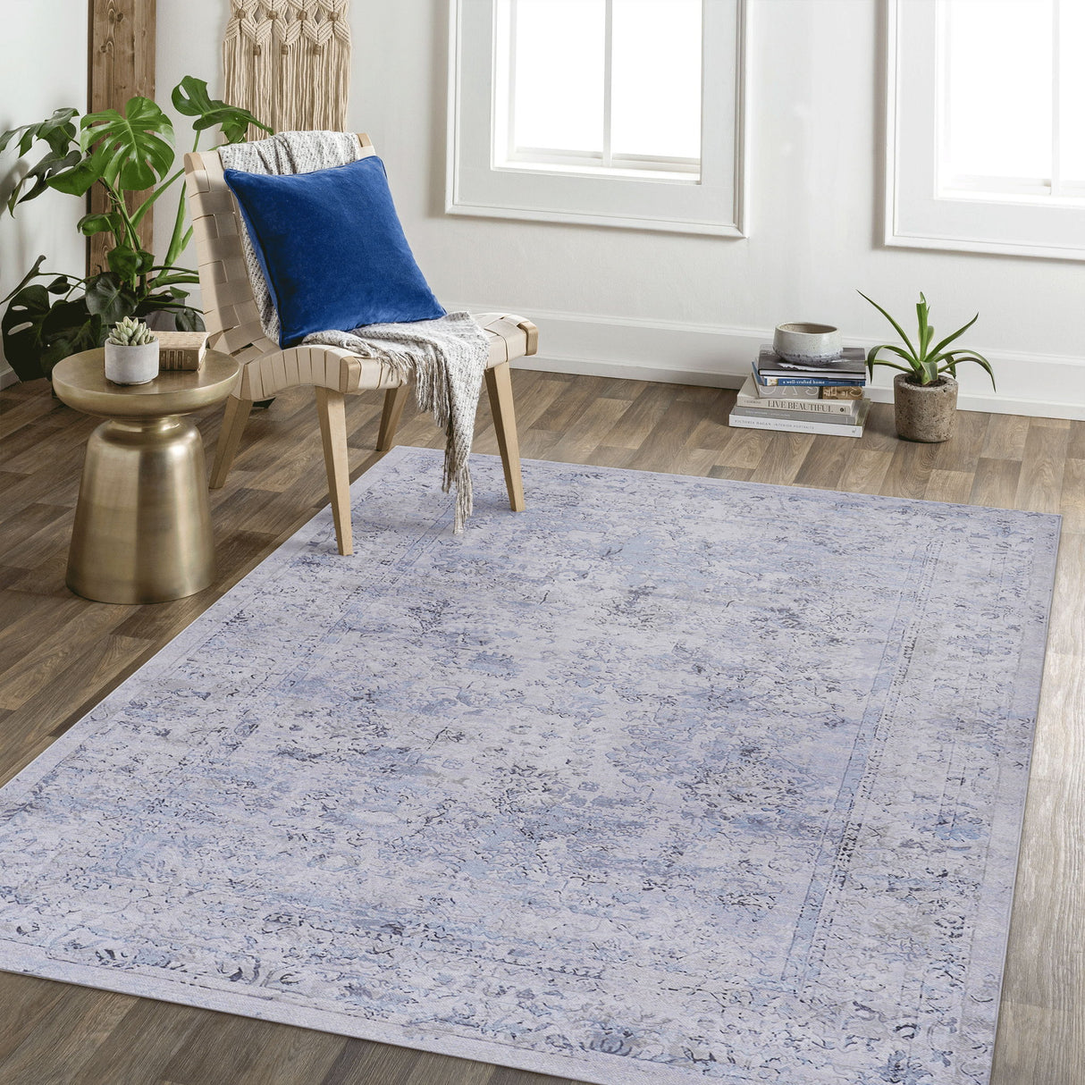 Maval - 6' X 9' Washable Area Rug - Blue / Cream
