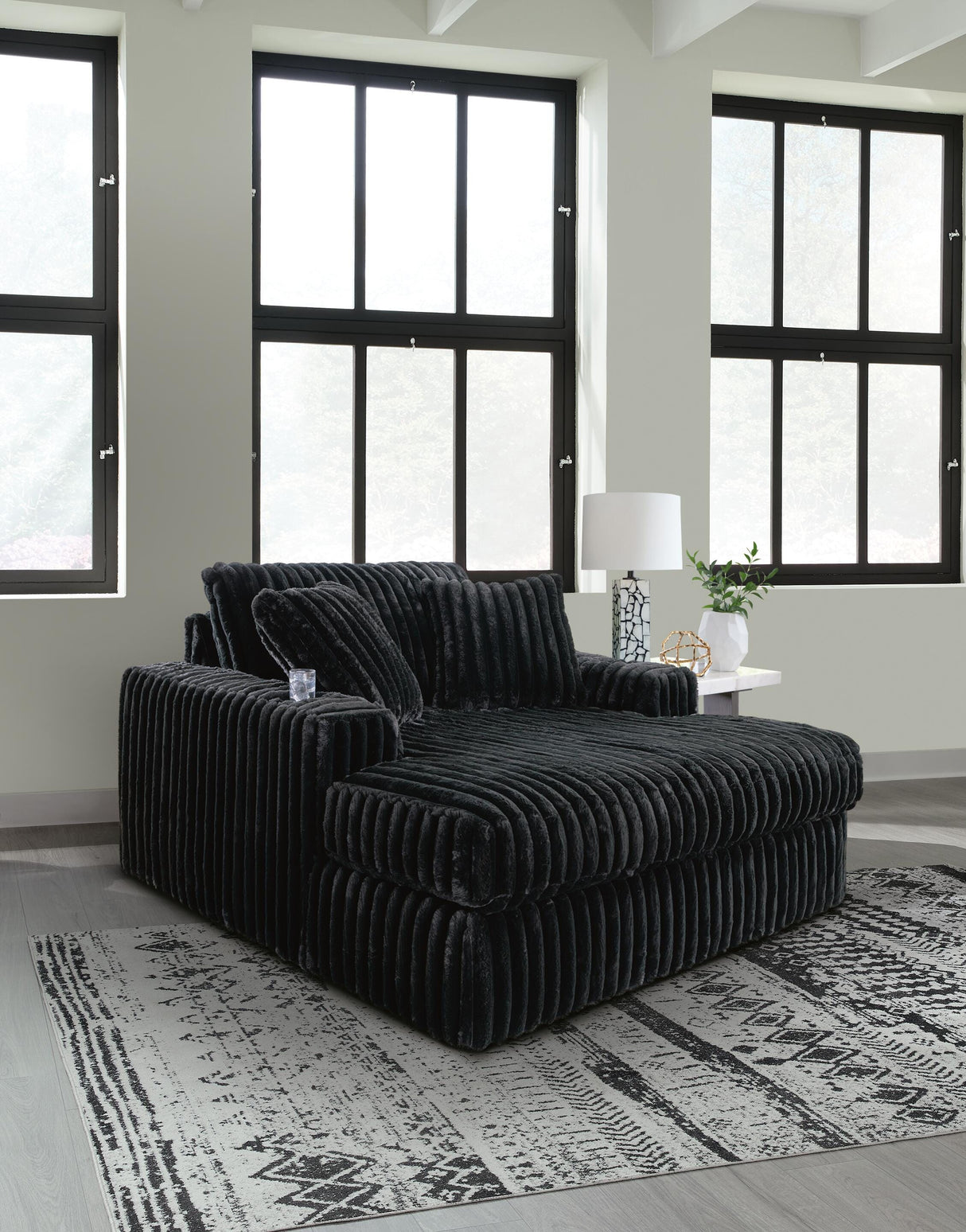 Midnight-Madness 4-Piece Sectional and Oversized Chaise - 98103U2