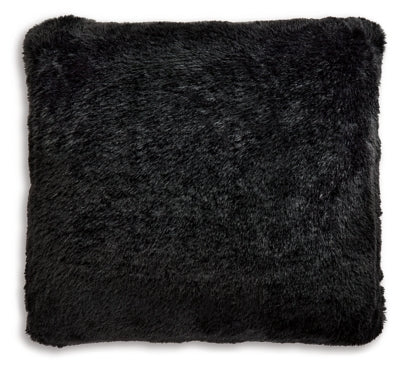 Gariland Pillow (Set of 4) - A1000867