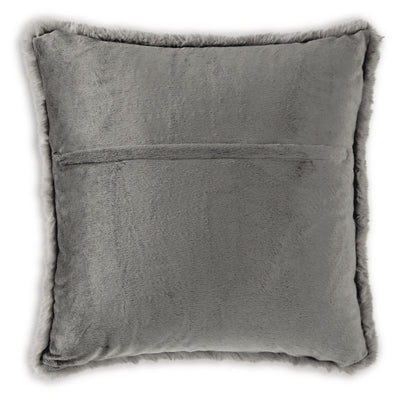 Gariland Pillow - A1000868P