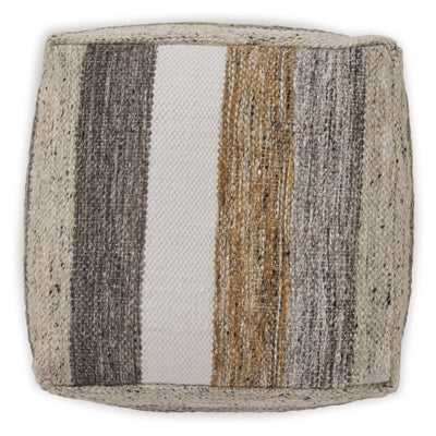 Josalind Pouf - A1000935
