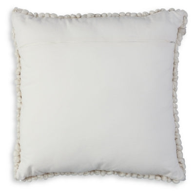 Aavie Pillow - A1000956P