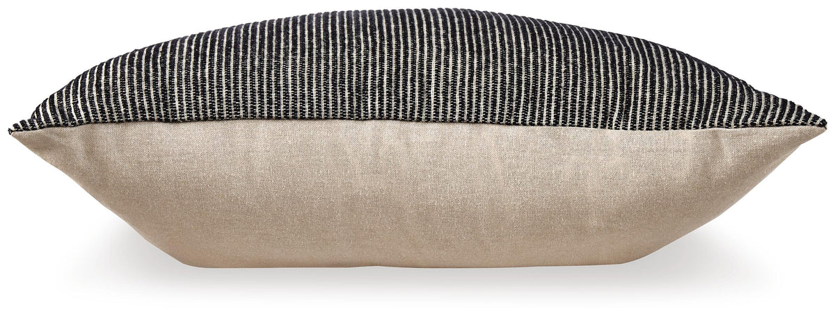 Edelmont Pillow - A1000962P