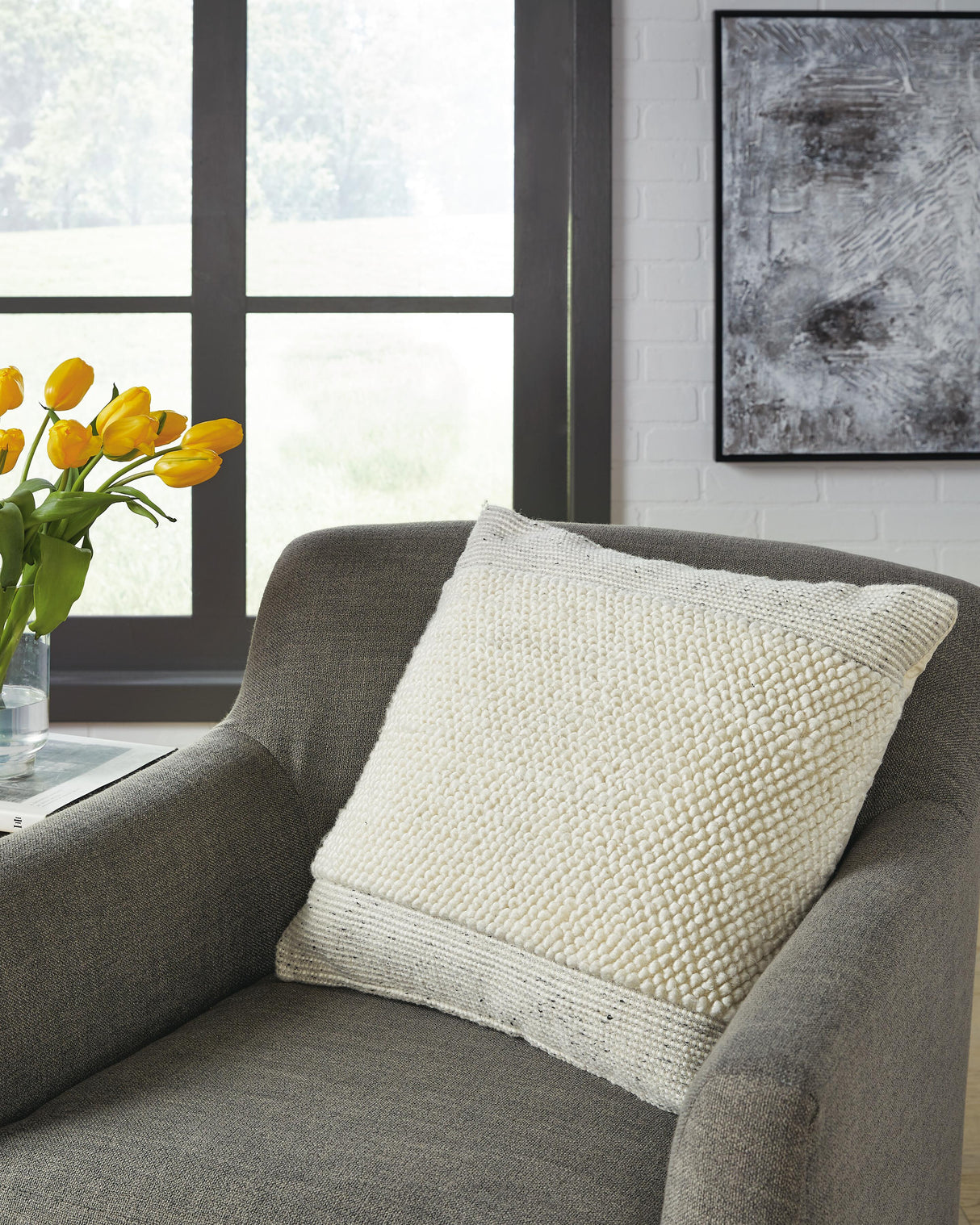 Rowcher Pillow - A1001004P