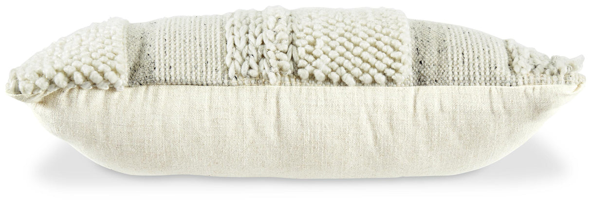 Standon Pillow - A1001005P
