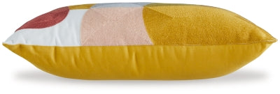 Varness Pillow (Set of 4) - A1001095