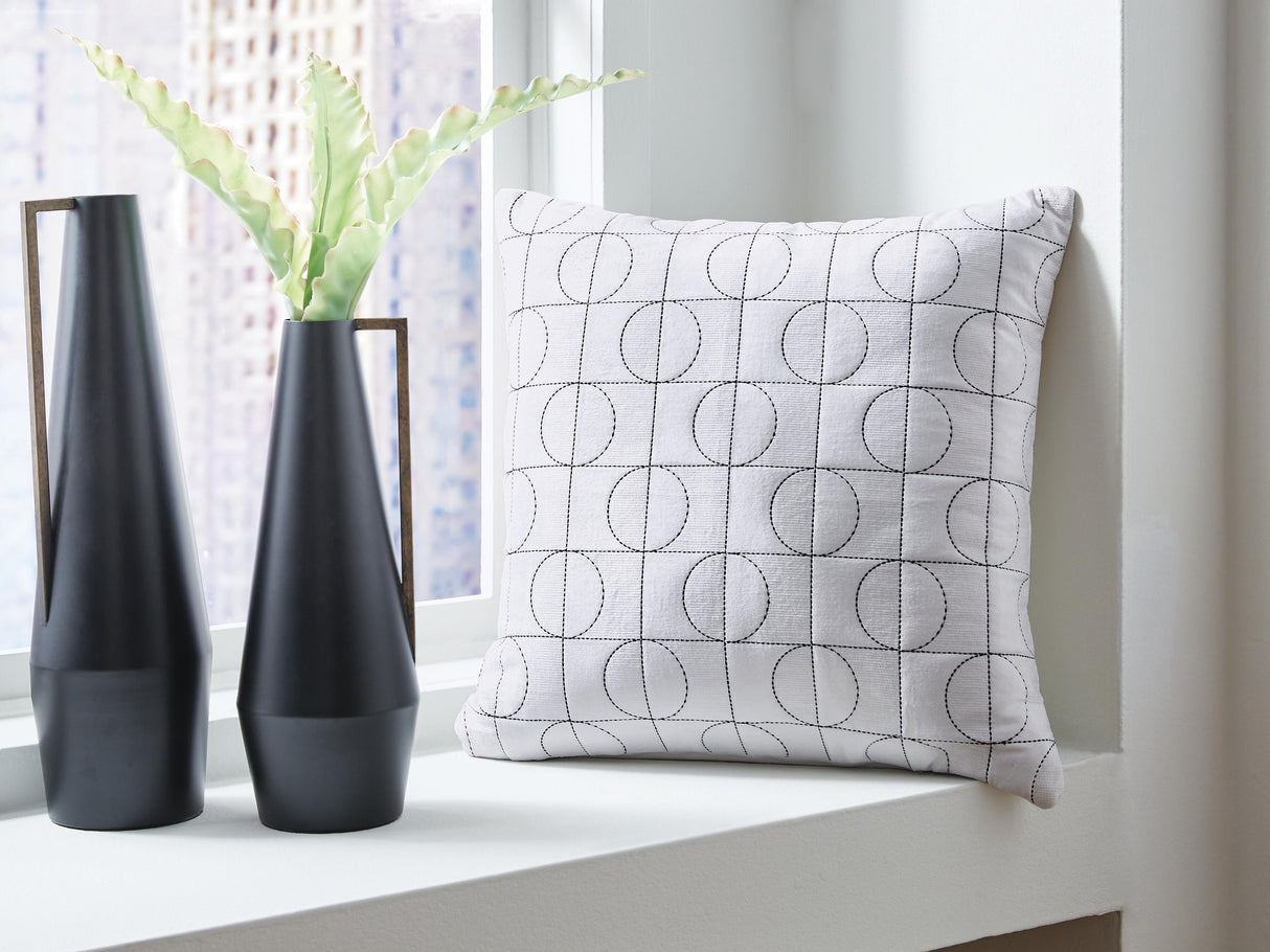 Kydner Pillow (Set of 4) - A1001107
