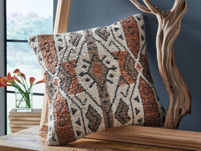 Kierenworth Pillow (Set of 4) - A1001110