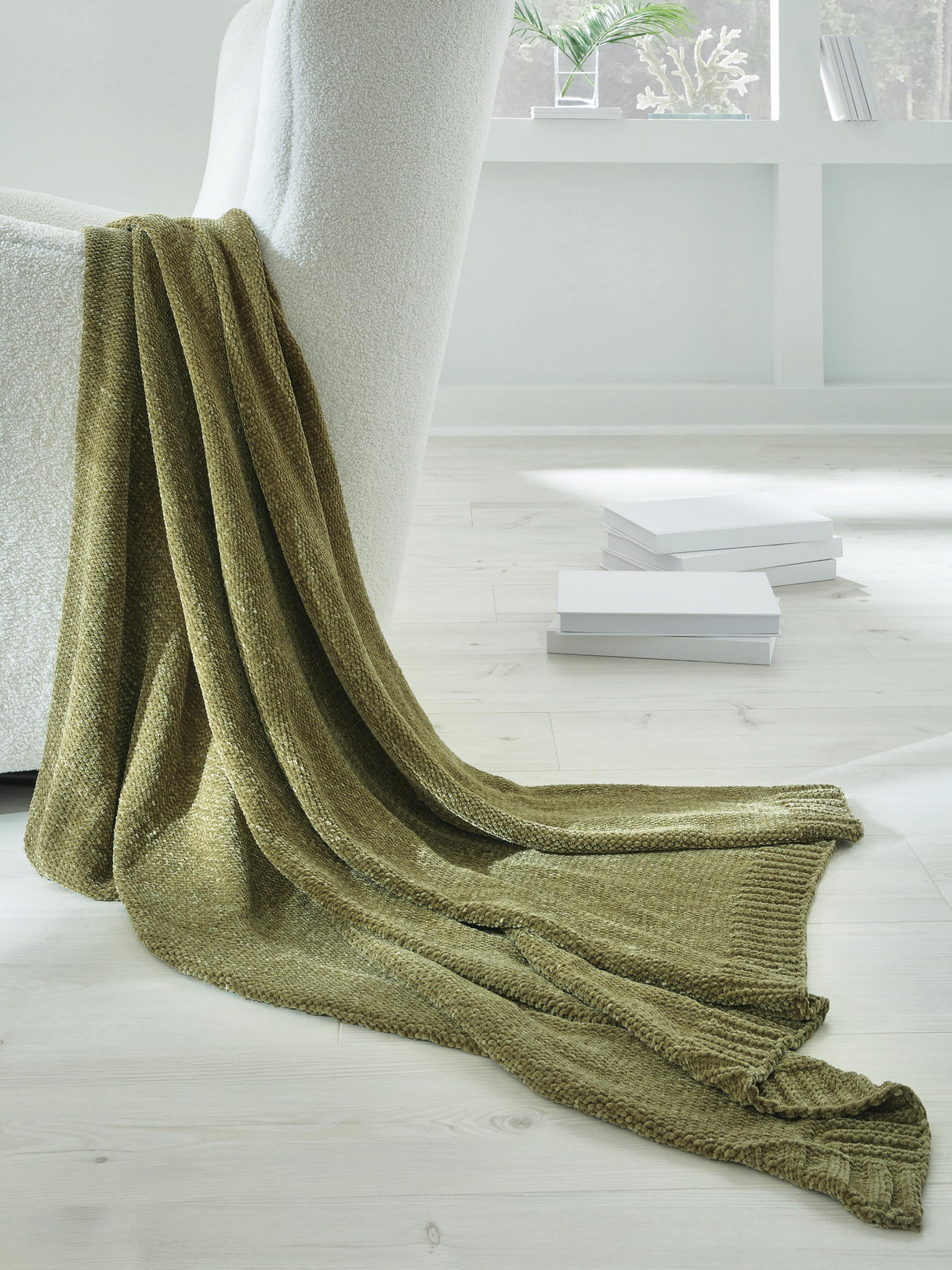 Anawood Throw (Set of 3) - A1001178