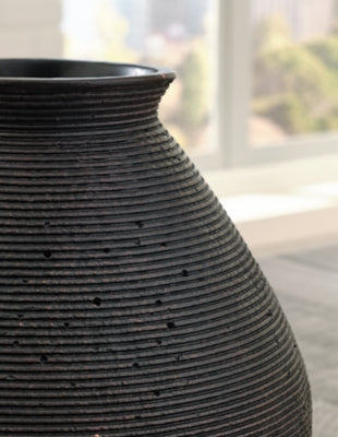 Hannela Vase - A2000511